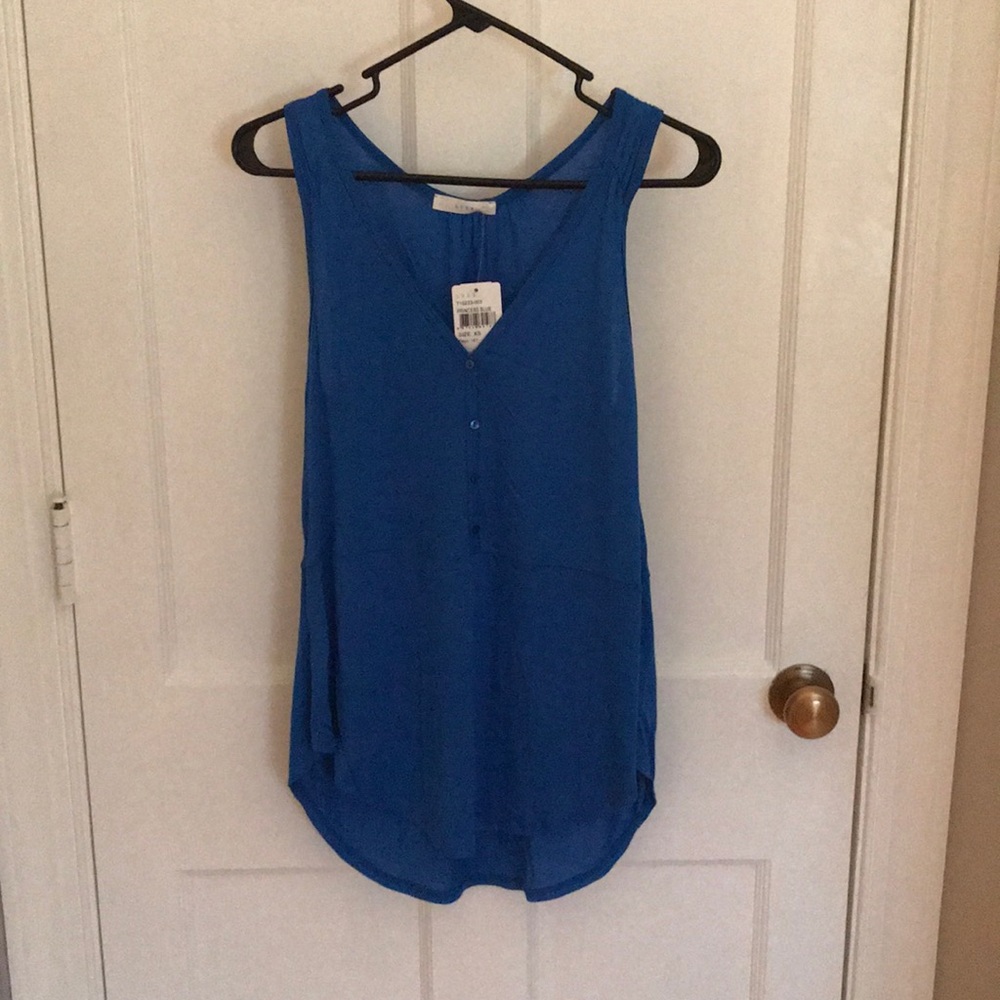 Lush tank XS
